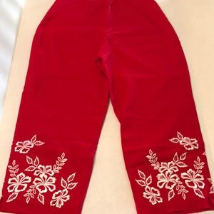 Red linen rayon embroidered floral lined capris size 10 no maker